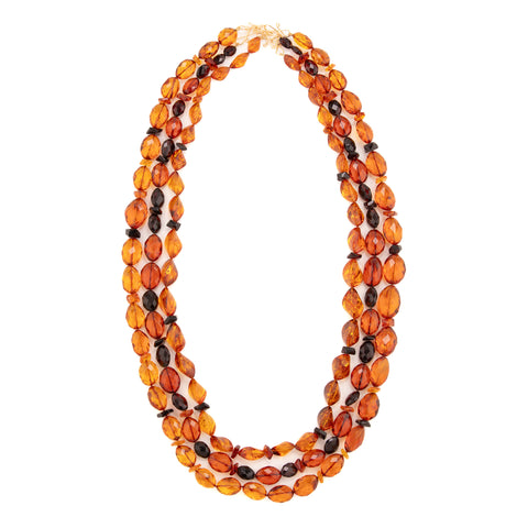 Chic iii amber necklace