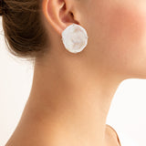 Button I FW pearl earrings
